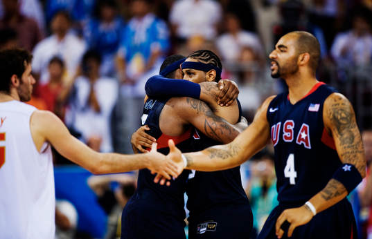 Lebron James och Carmelo Anthony, USA, jubel
