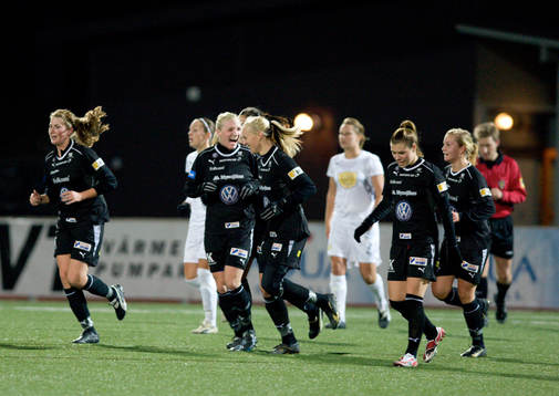  Anna Paulsson, Umeå jubel efter sitt 3-2 mål
