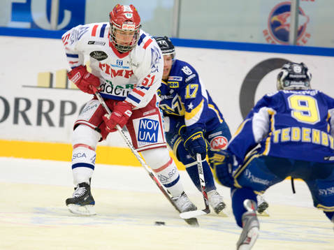 Anton Lander, Timrå mot Andreas Falk och Mattias Tedenby,