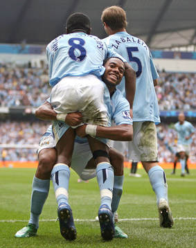  Shaun Wright Phillips och Robinho, jubel.