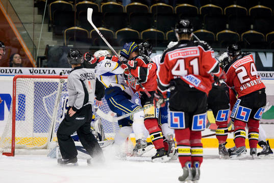 Magnus Wernblom, Modo och Jukka Voutailainen, HV71