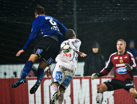  Nickduell, genre, Emir Kujovic glömmer bollen och Fredrik Sundfors kan pusta ut.