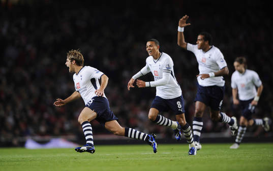  David Bentley, Tottenham, jubel efter första målet.