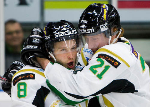 1-1, Eero Sumervuori grattas av Jörgen Jönsson