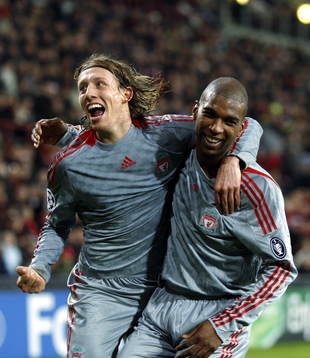  Ryan Babel och Lucas Leiva, Liverpool, glädje, jubel.
