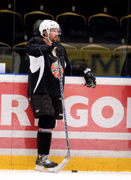 Peter Forsberg tränar med Modo