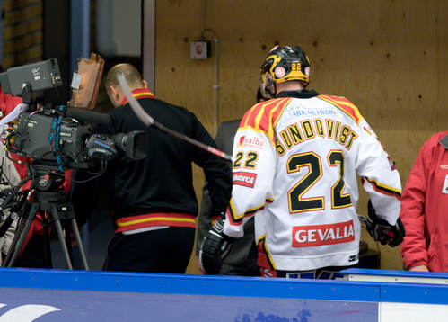 Jörgen Sundqvist, Brynäs får matchstraff och lämnar isen
