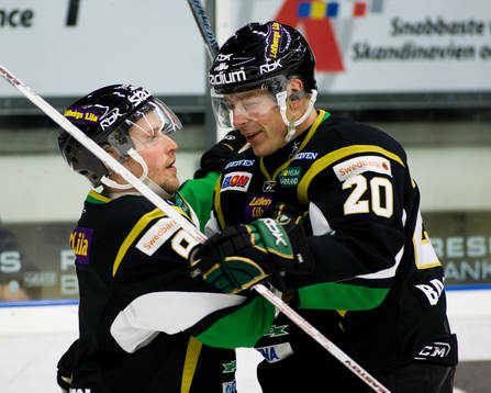 Eero Somervuori och Anders Bastiansen, jubel