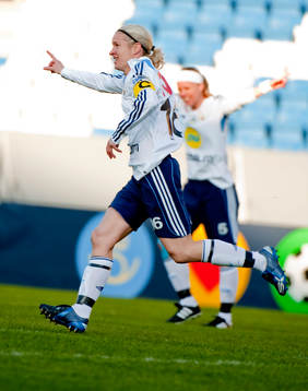  Victoria Svensson har gjort 1-0, Jubel.