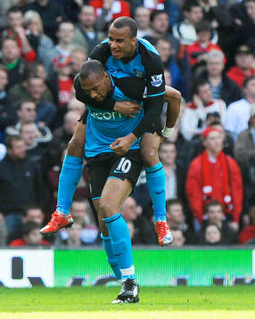  John Carew och Gabriel Agbonlahor, Aston Villa, jubel.
