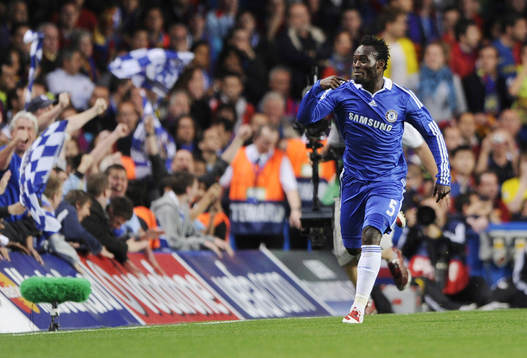 Michael Essien, Chelsea, jubel efter första målet.