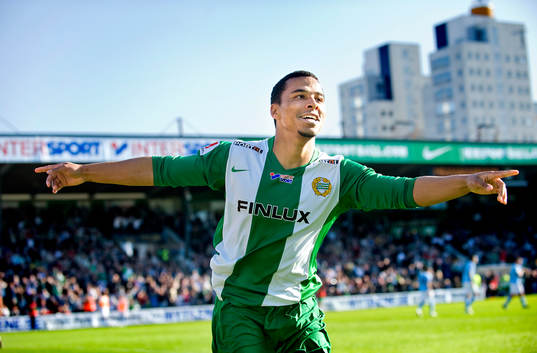  Charlie Davies, jubel efter 1-0