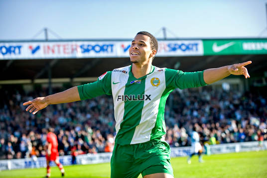  Charlie Davies,  jubel efter 1-0