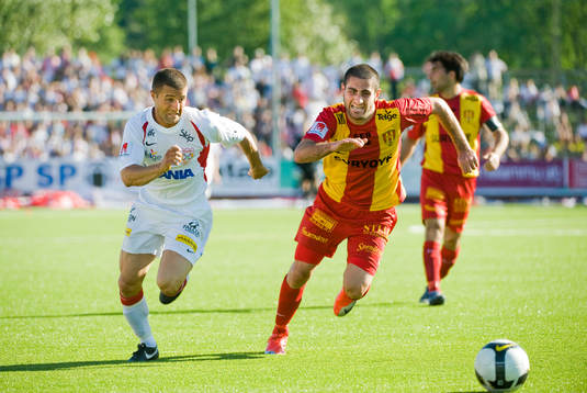 Eddie Moussa, Assyriska och Robert Massi, Syrianska