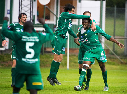 Etchu Tabe, Ljungskile, kvitterar till 2-2. Jubel