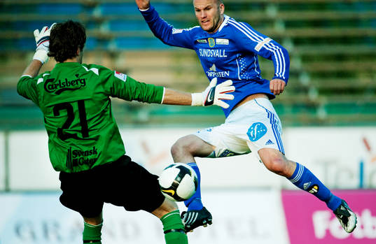 Jonas Wallerstedt, Sundsvall, är nära att göra 0-2 bakom