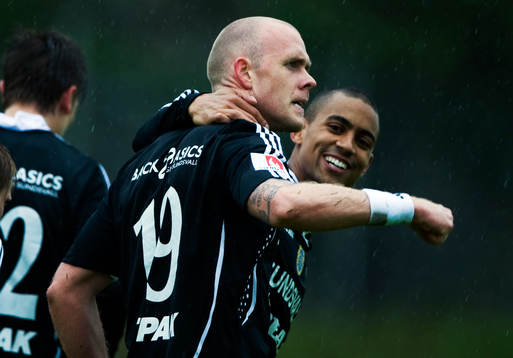  Hannes Sigurdsson, och Billy Berntsson, Sundsvall, jubel efter 1-1.