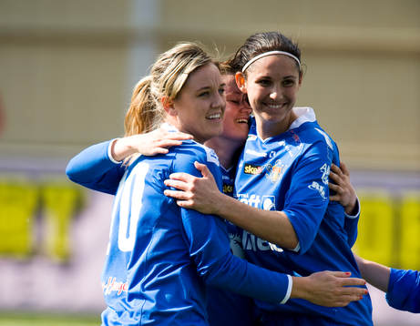 Linda Fransson, Kathryn Gill, Sunnanå, jubel