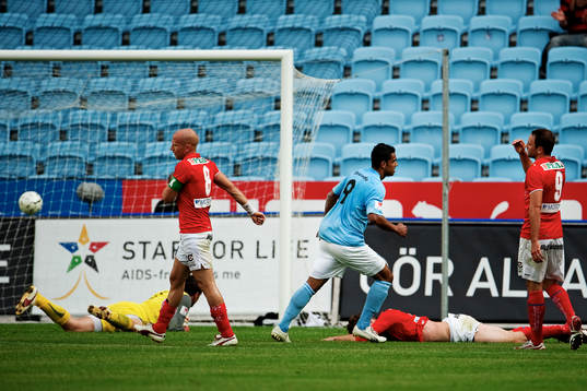 Bla gjennom flere bilder av Fotboll, Allsvenskan, Malmö FF - Kalmar