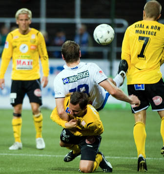 Daniel Nicklasson, Mjällby slår en flygande mara på