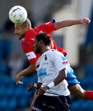 Henrik Larsson, Helsingborg och Yannick Bapupa, Gefle i
