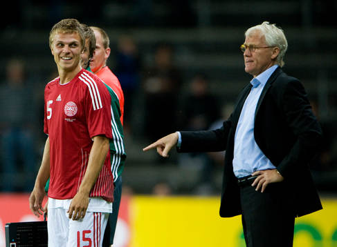 Jesper Grönkjaer, byte och Morten Olsen, förbundskapten