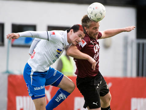 Petru Racu, Norrköping. Mathias Gravem, Qviding