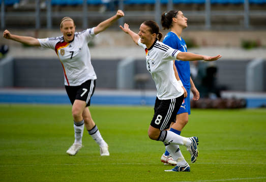  Inka Grings, Tyskland jubel efter 1-0