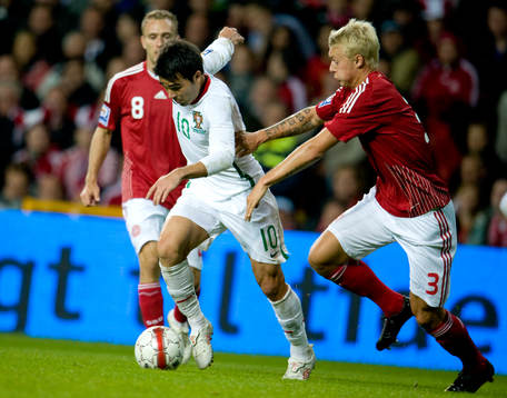 Deco, Portugal och Simon Kjaer och Dennis Rommedahl, Danmark