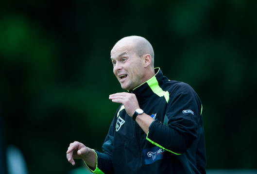  Anders Grimberg, tränare, dirigerade till en säker 4-1 seger