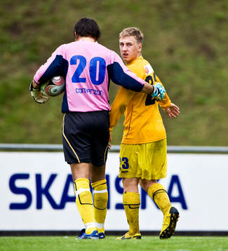  Marco Lindholm-Passanante, målvakt och Tobias Rosenlind, Malmö.