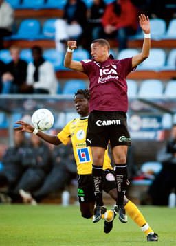  Patrick Osiako, Mjällby  och Tobias Sana, Qviding.