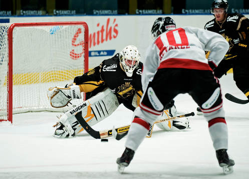 Robin Alvarez, Malmö, oroar framför Christopher
