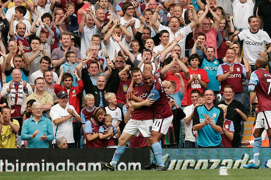  James Milner och Gabriel Agbonlahor, Aston Villa, glädje, jubel 1-0
