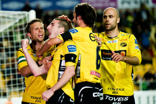  James Keene, Anders Svensson, Helgi Danielsson, Teddy Lucic, Elfsborg, jubel.