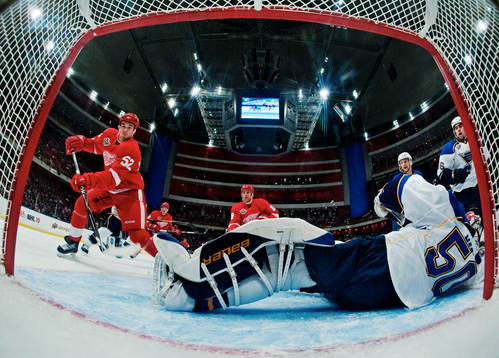 Jonathan Ericsson, Detroit, gör 1-1