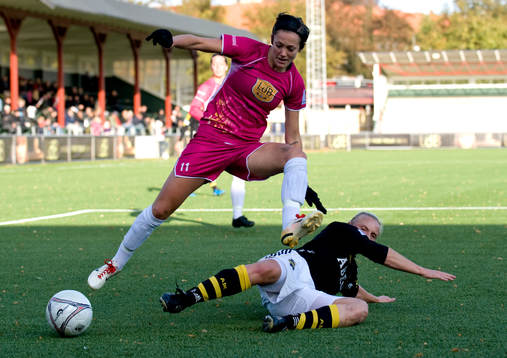 Therese Sjögran Ldb och Sofia Simonsson, AIK.