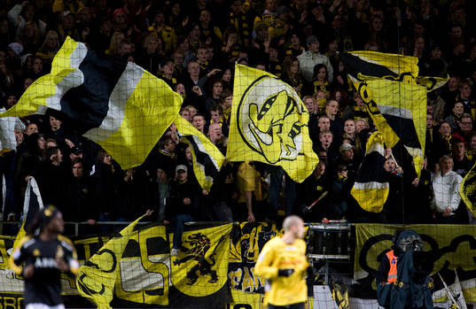 Fans, supporter, tifo, flagga, klack