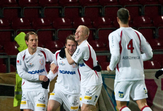  Jubel i Assyriska efter 2-0 av Göran Marklund