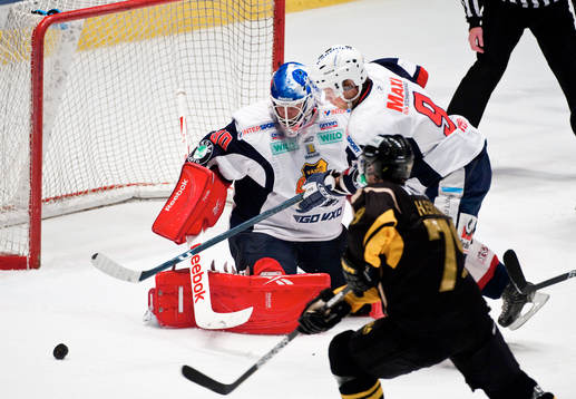 Viktor Fasth, målvakt Växjö, stoppar det mesta