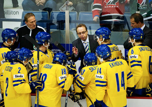 Pär Mårts, förbundskapten, tränare, Sverige, pratar med