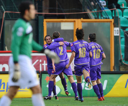  Glädje och jubel efter mål av Per Kroldrup, Fiorentina.
