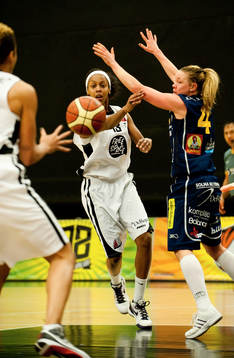 Farhiya Abdi, 08 Stockholm och Josefin Olheim, Solna
