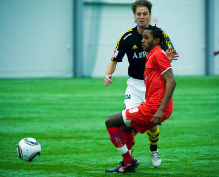Martin Lorentzeon, AIK och Yannick Bapupa, Kalmar