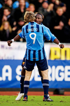 Johan Oremo och Prince Ikpe Ekong, Djurgården, jubel tillsammans efter 1-0-målet.