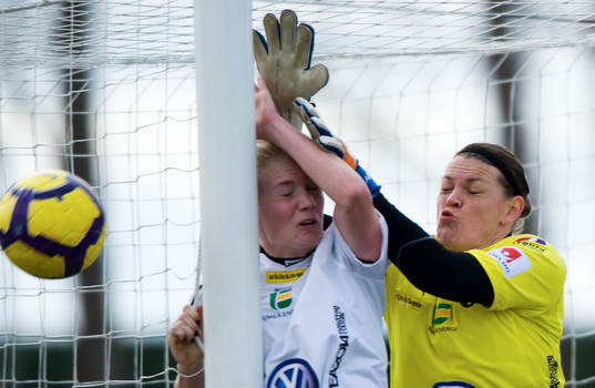 Anna Paulsson, Umeå, skadas