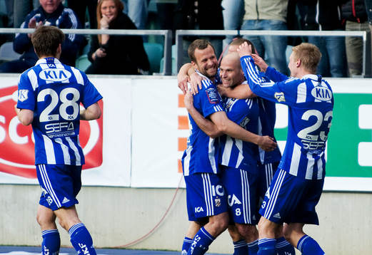  Thomas Olsson, IFK Göteborg, gör 2-0. Jubel Hjalmar Jonsson Sebastian Eriksson mfl