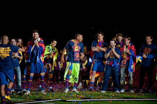 Fotboll, Spansk Liga, La Liga, Barcelona, ligaguld, FC Barcelona firar liguldet 2009/2010, jubel, Keita, Bojak Krkic, Thierry Henry mfl.