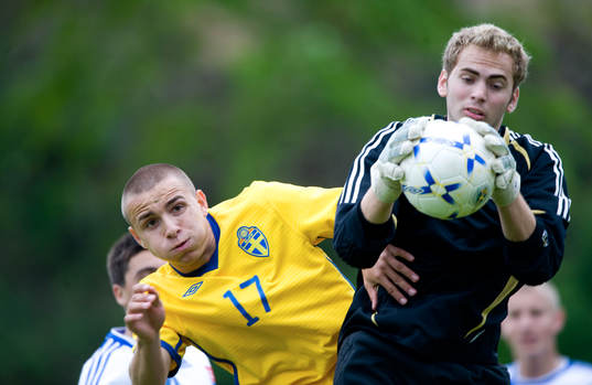  Filip Pivkovski, Sverige och Roman Nemec, målvakt, Slovakien