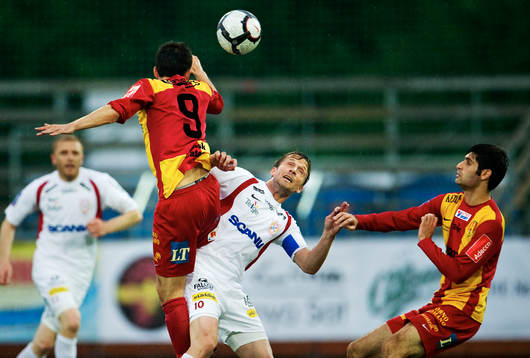 Denis Velic, Syrianska, vinner en duell mot Göran